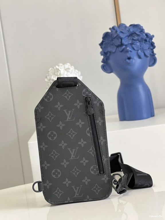 VUITTON SLINGBAG LOUIS SAUMUR 0112